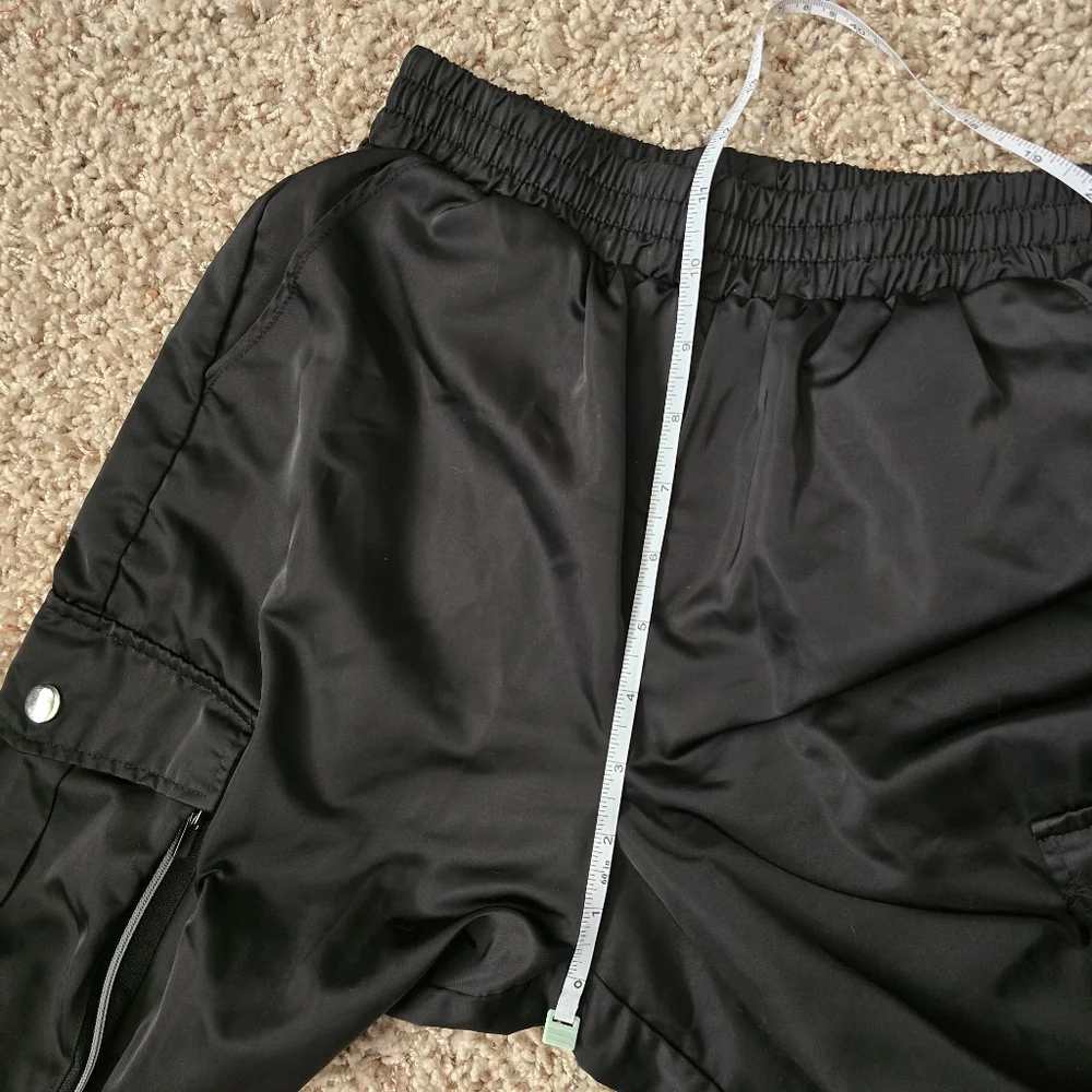 Forever 21 Black Cargo Pants - XS - Picture 11 of 14